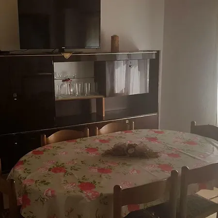 Apartment Bradley