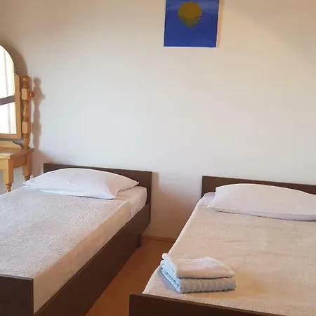 Bradley Apartment